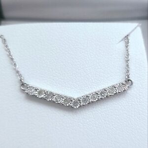 Genuine diamonds sterling silver chevron flowers necklace